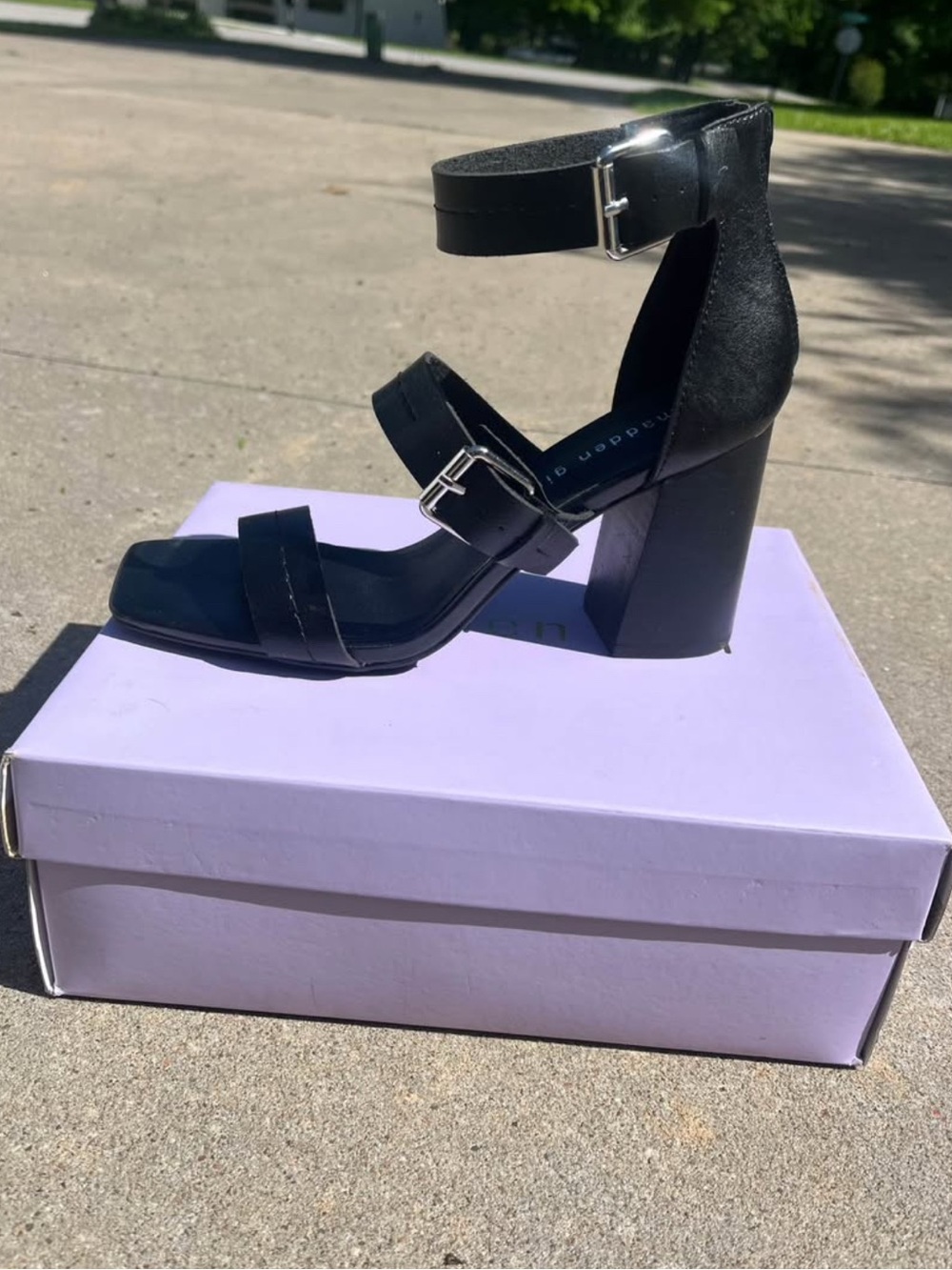 Madden Girl Block Heel sandals